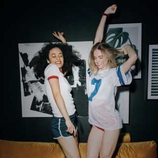 ダンス生成
